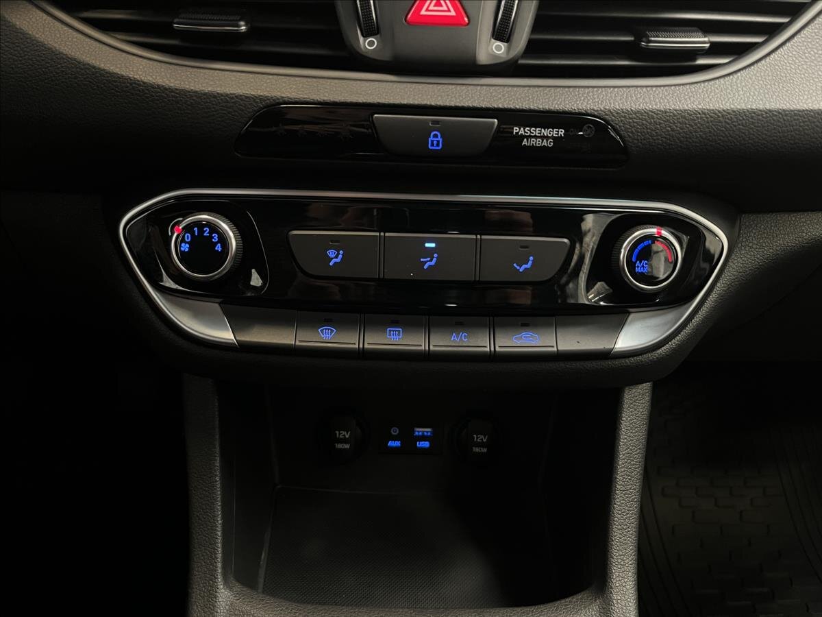 Hyundai i30 Kombi 998,0 88 kw