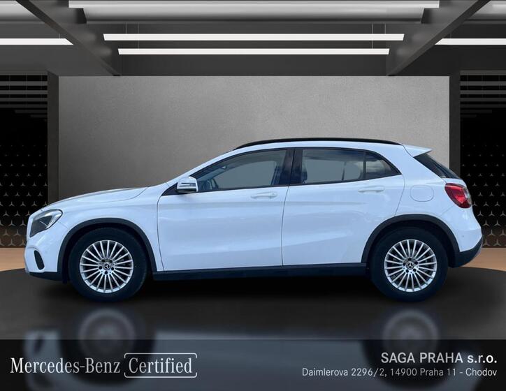 Mercedes-Benz GLA 2