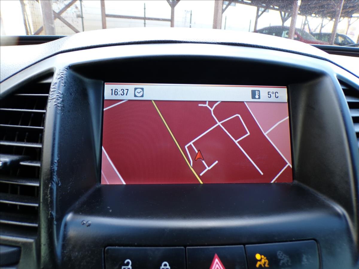 Opel Insignia Kombi 2,0 l 118 kw