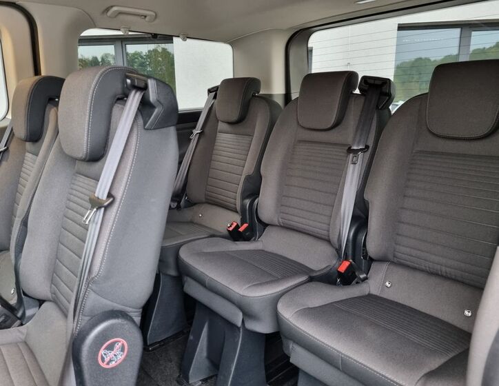 Ford Tourneo Custom 20