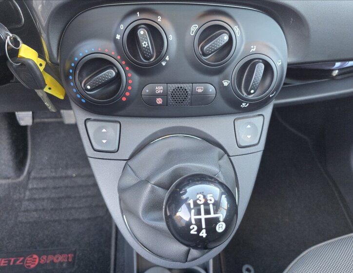 Fiat 500 Hatchback 875,0 63 kw