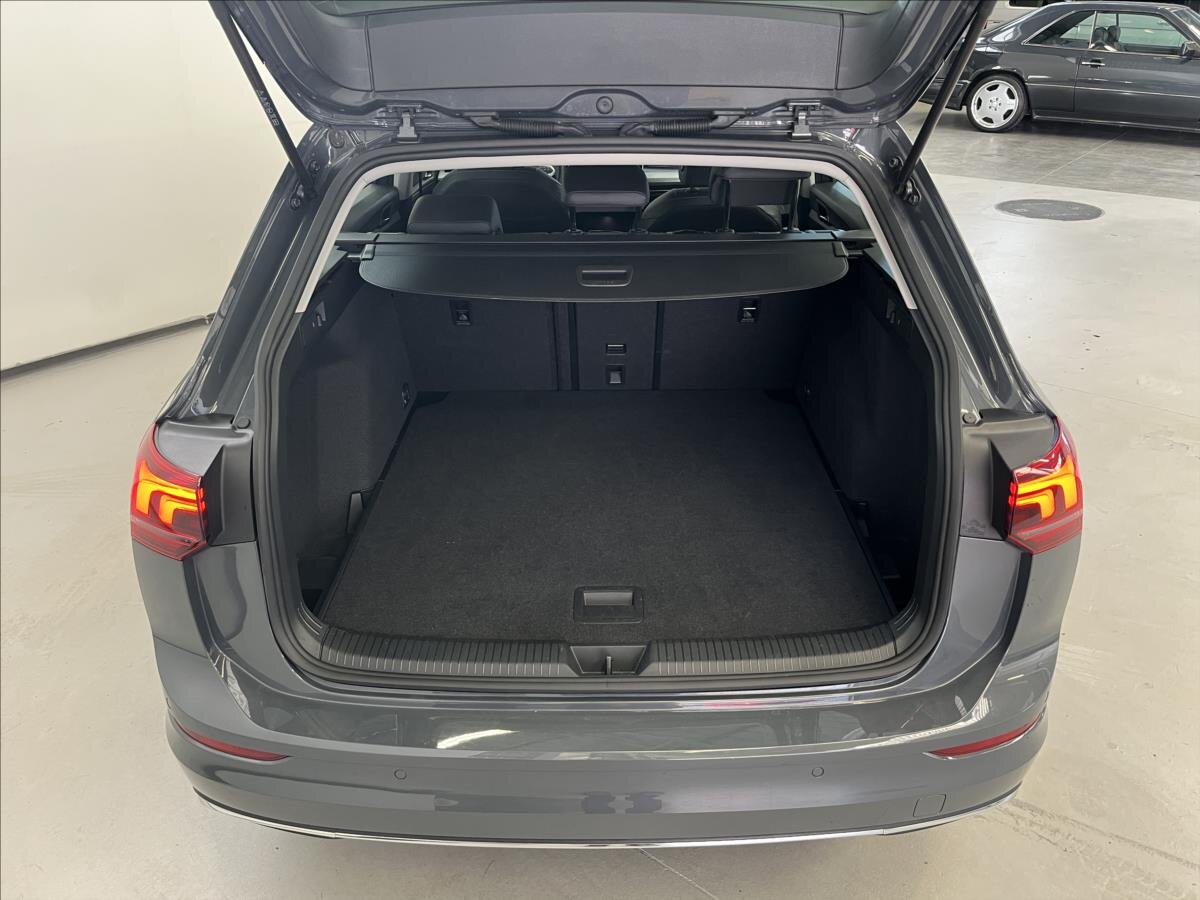 Volkswagen Golf Kombi 1,5 l 110 kw