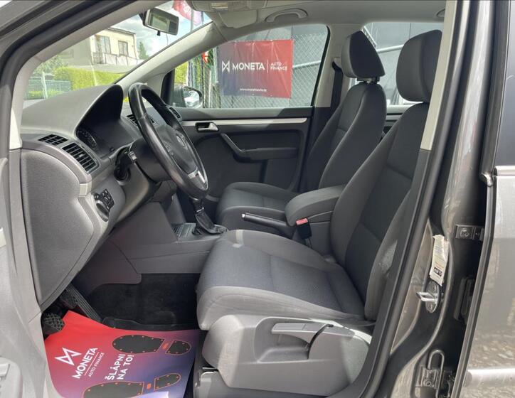 Volkswagen Touran 14