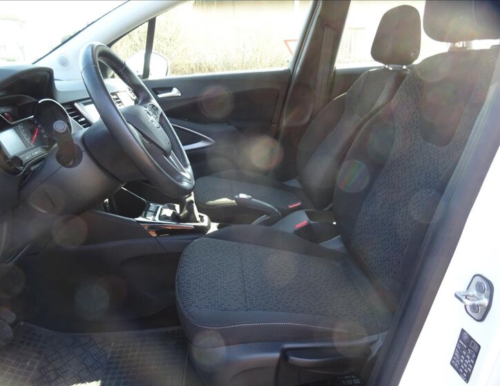 Opel Crossland X MPV 1,2 l 61 kw