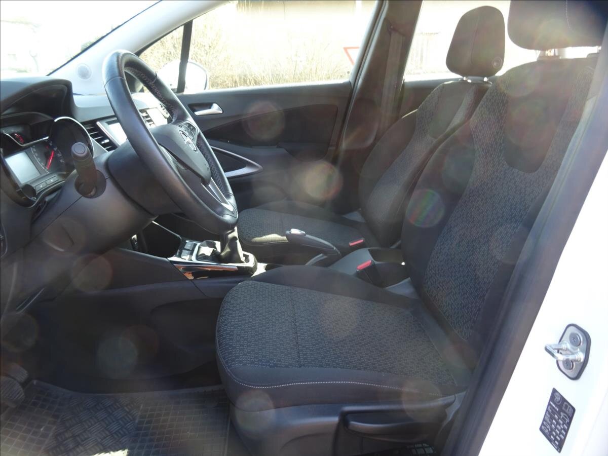 Opel Crossland X MPV 1,2 l 61 kw