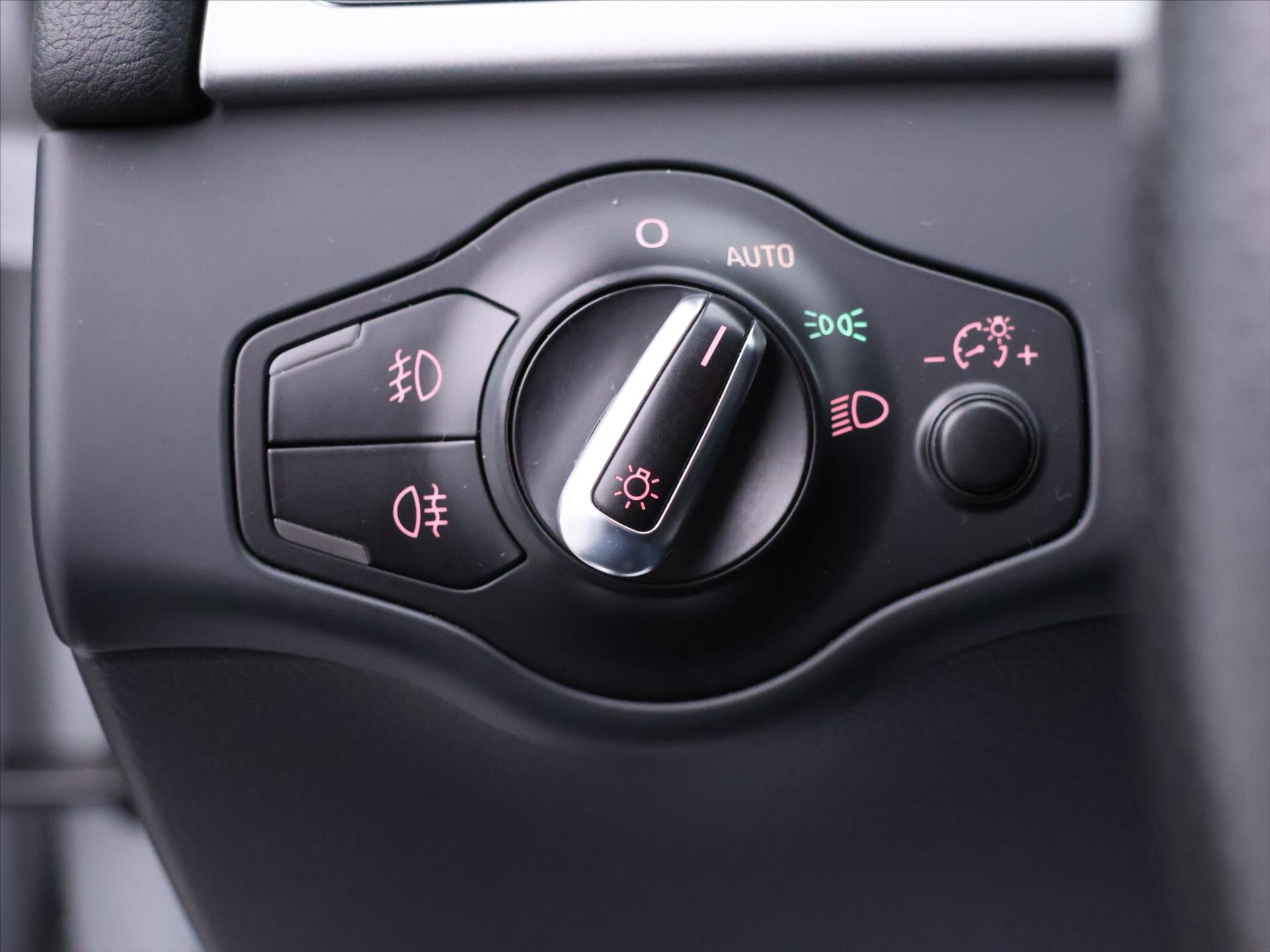 Audi A4 Kombi 2,0 l 105 kw