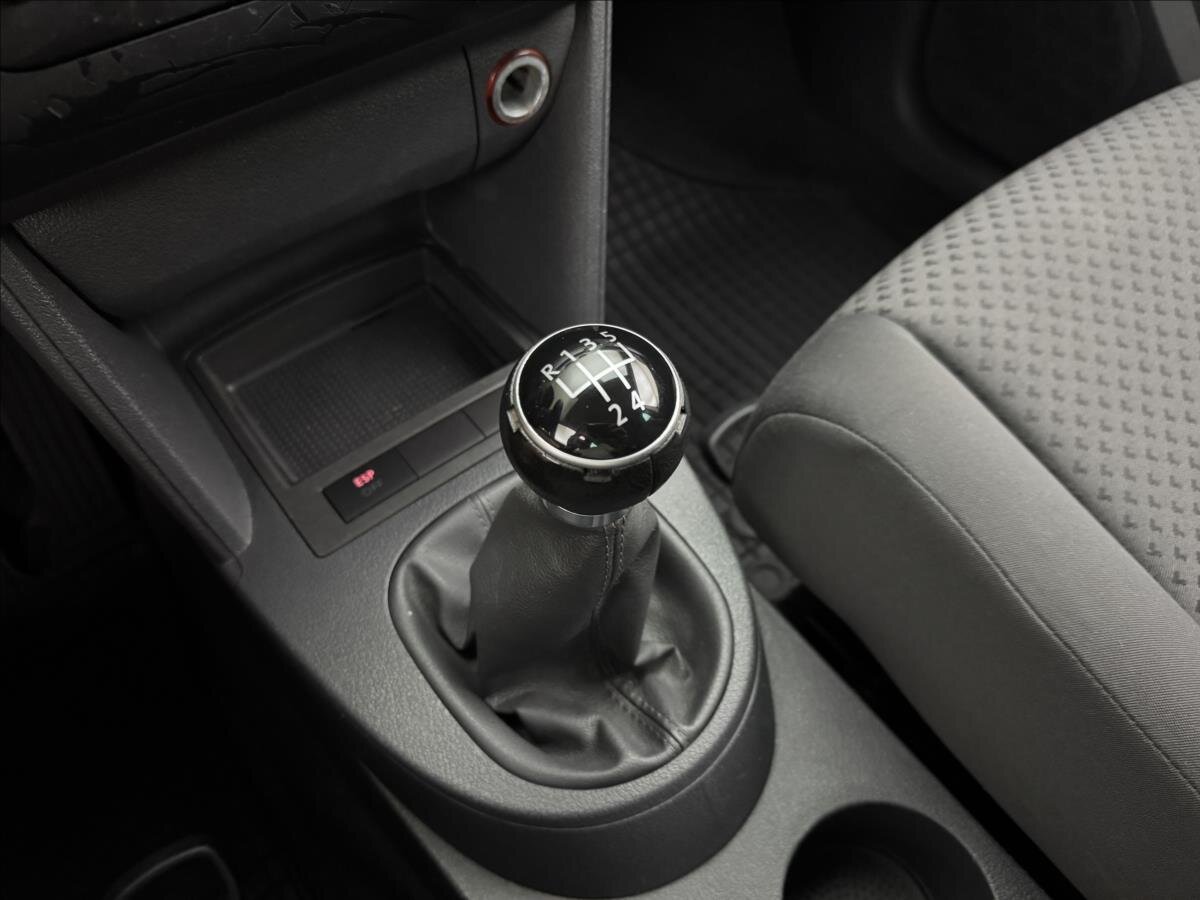 Volkswagen Touran MPV 1,6 l 75 kw