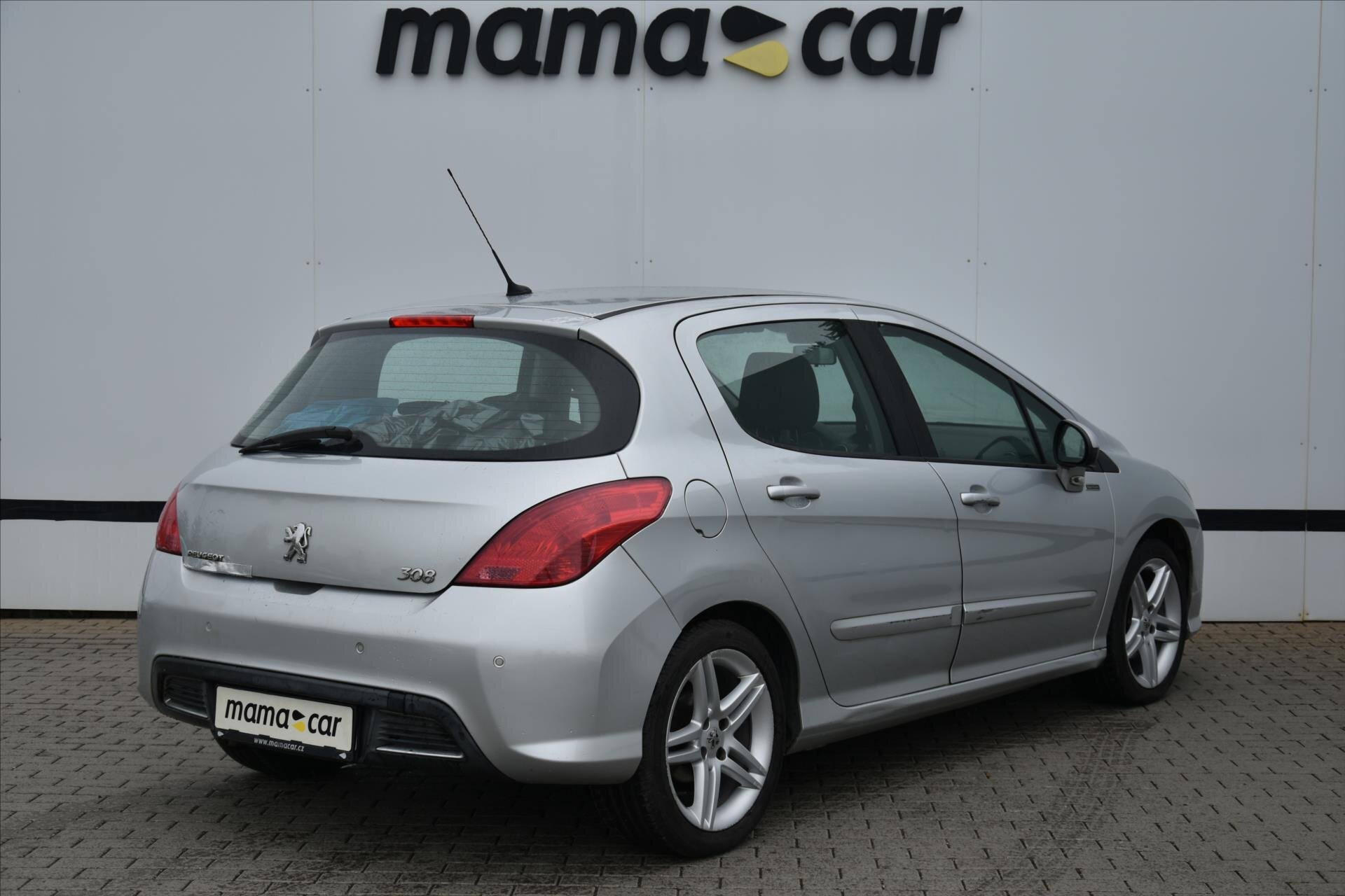 Peugeot 308 Hatchback 1,6 l 88 kw