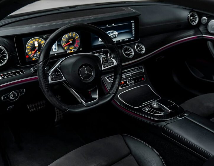 Mercedes-Benz Třídy E 17