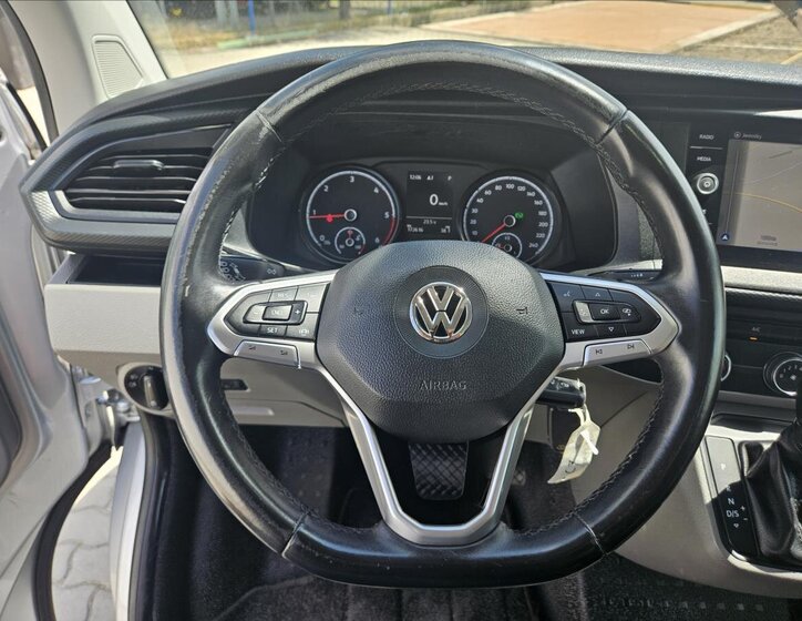 Volkswagen Transporter 11