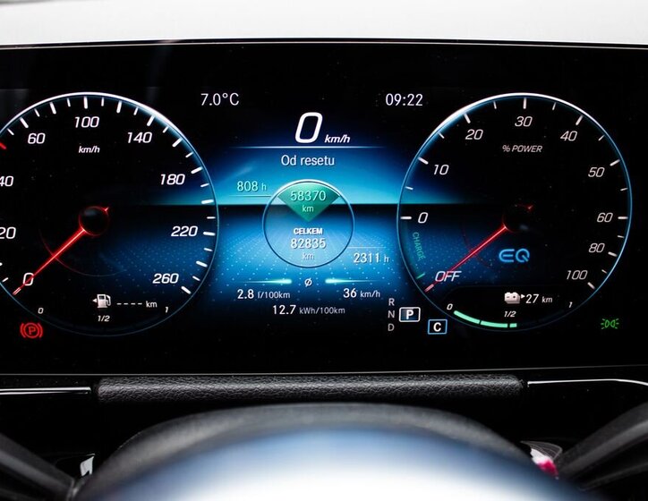 Mercedes-Benz GLA 10