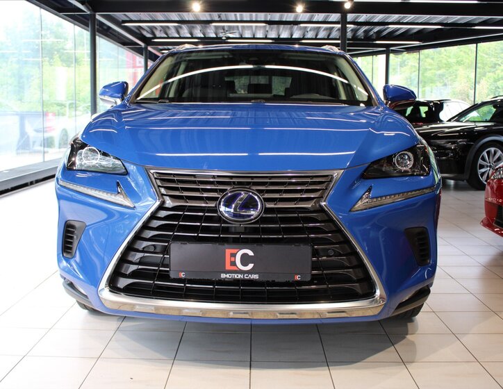 Lexus NX 300h SUV 2,5 l 145 kw