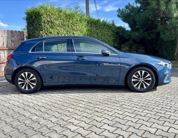 Mercedes-Benz Třídy A Hatchback 2,0 l 110 kw
