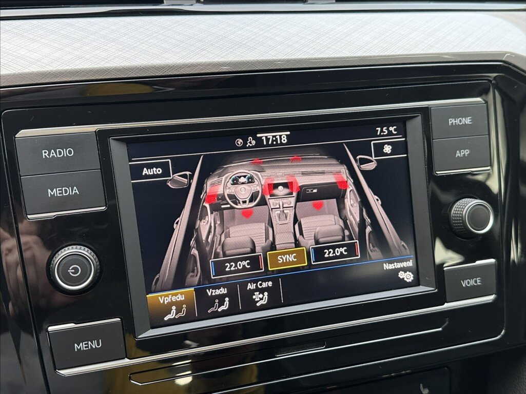 Volkswagen Passat Kombi 1,5 l 110 kw