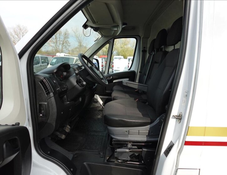Peugeot Boxer Ostatní 2,2 l 121 kw