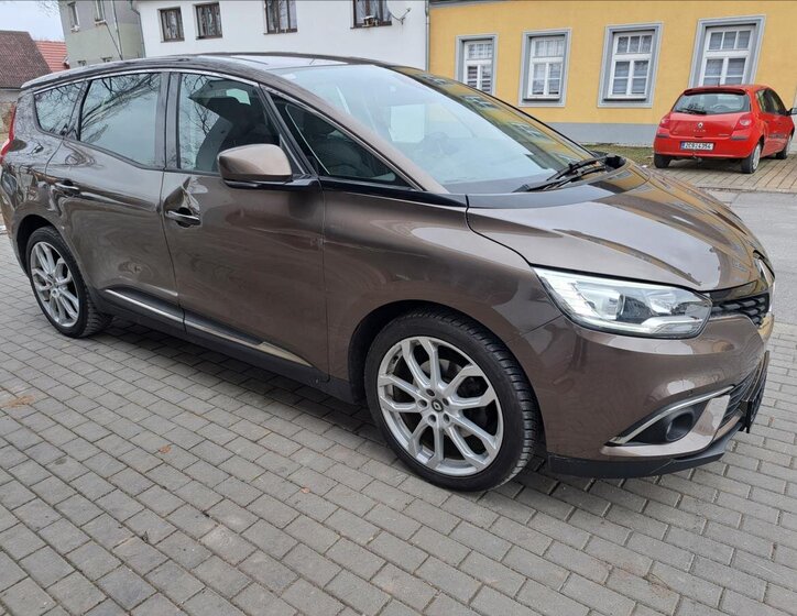 Renault Grand Scénic 13