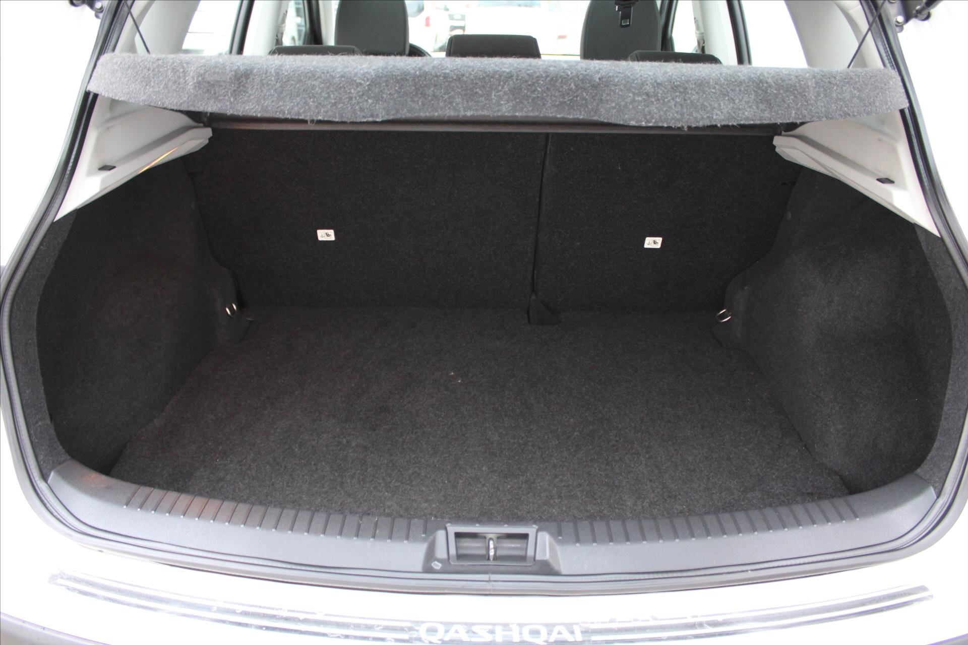 Nissan Qashqai SUV 1,6 l 84 kw