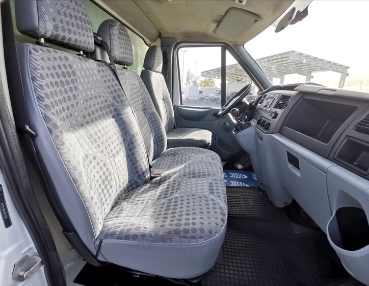 Ford Transit 7