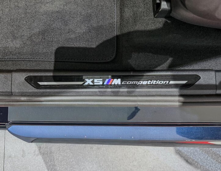 BMW X5 SUV / Terénní 4,4 l 460 kw