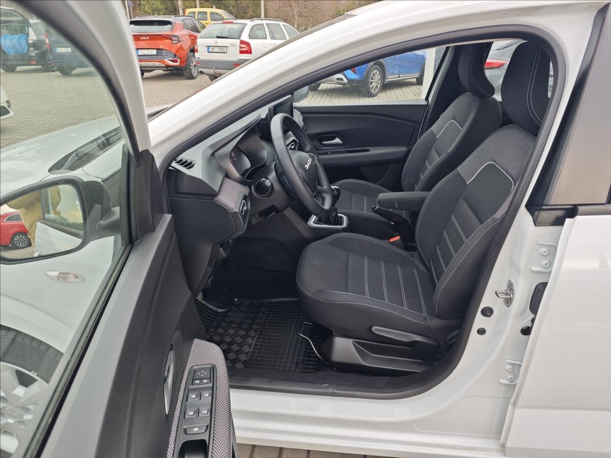 Dacia Sandero Hatchback 999,0 67 kw