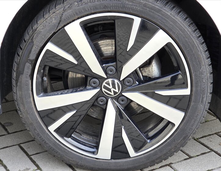 Volkswagen Golf Hatchback 1,5 l 110 kw