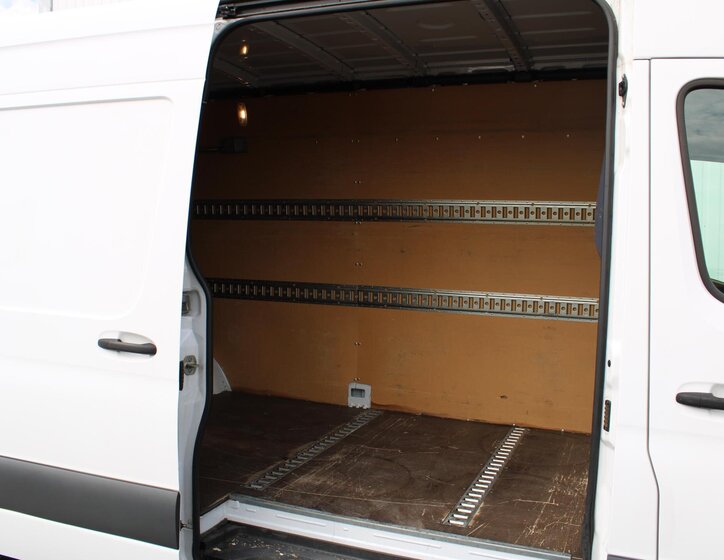 Mercedes-Benz Sprinter Užitková 2,1 l 120 kw