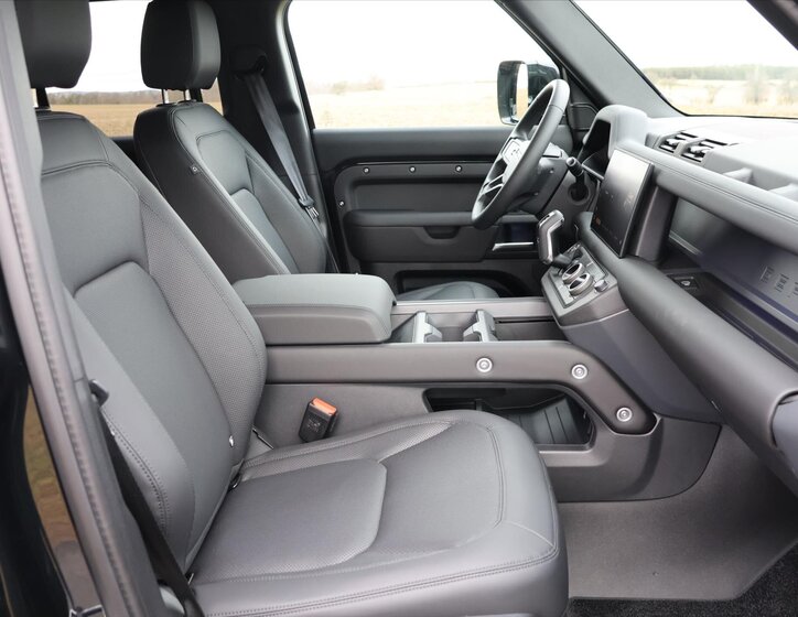 Land Rover Defender SUV / Terénní 5,0 l 313 kw