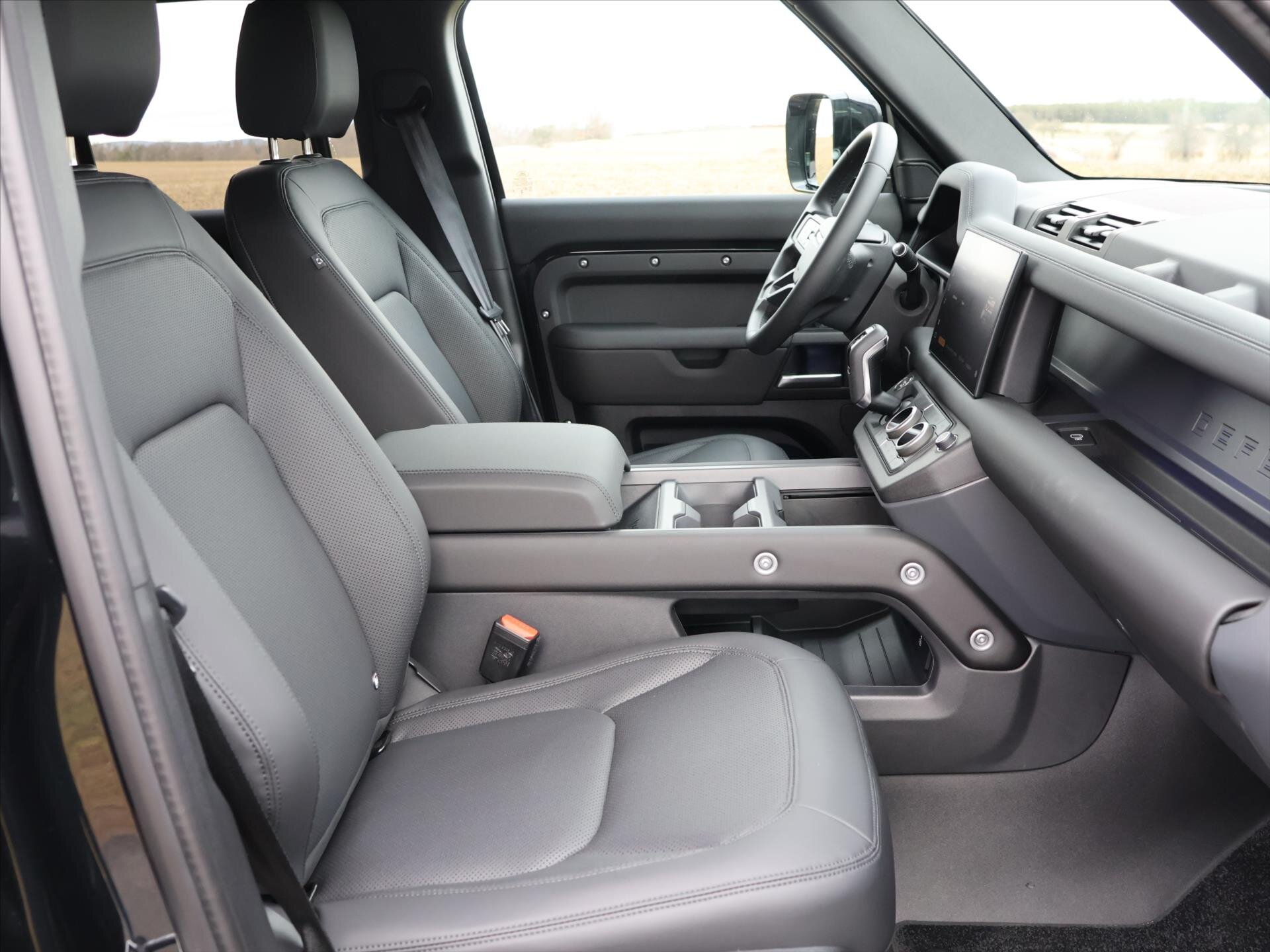 Land Rover Defender SUV / Terénní 5,0 l 313 kw