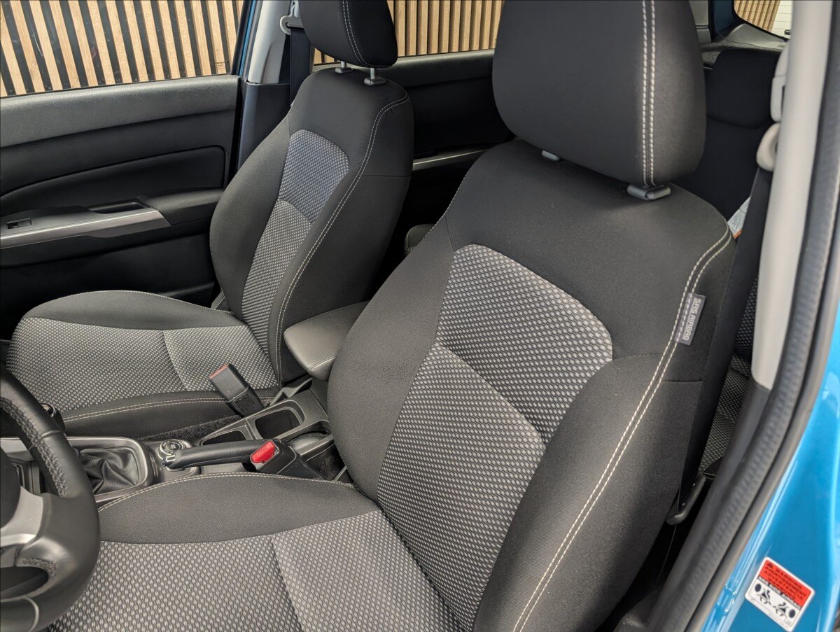 Suzuki Vitara SUV / Terénní 1,4 l 95 kw