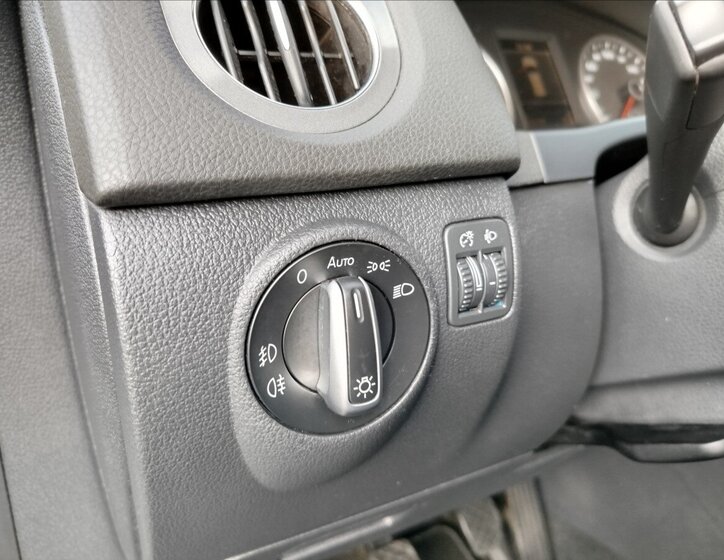 Volkswagen Tiguan SUV / Terénní 1,4 l 118 kw