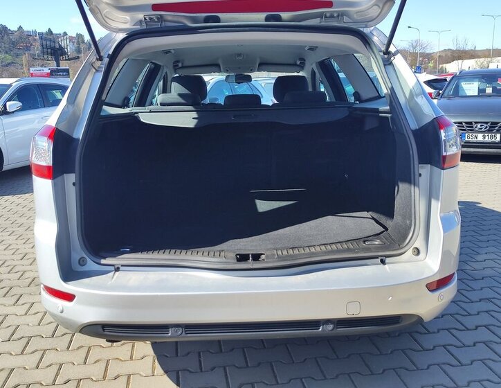 Ford Mondeo Kombi 2,0 l 103 kw