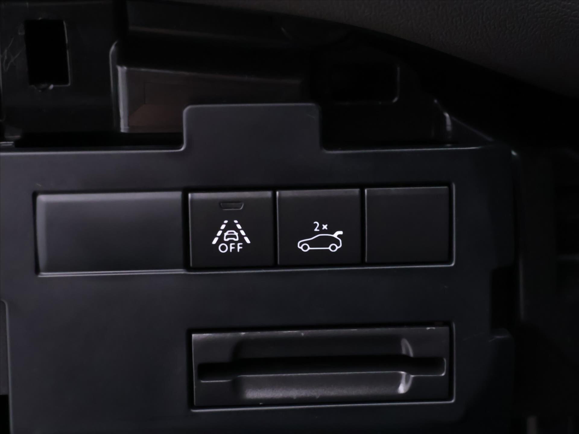 Citroën C5 Aircross SUV / Terénní 1,2 l 96 kw