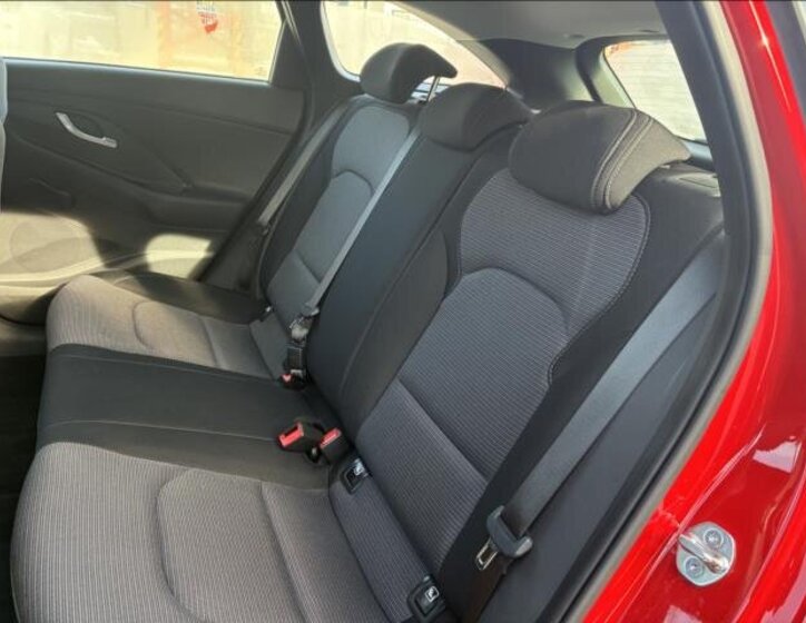 Hyundai i30 Kombi 1,5 l 70 kw