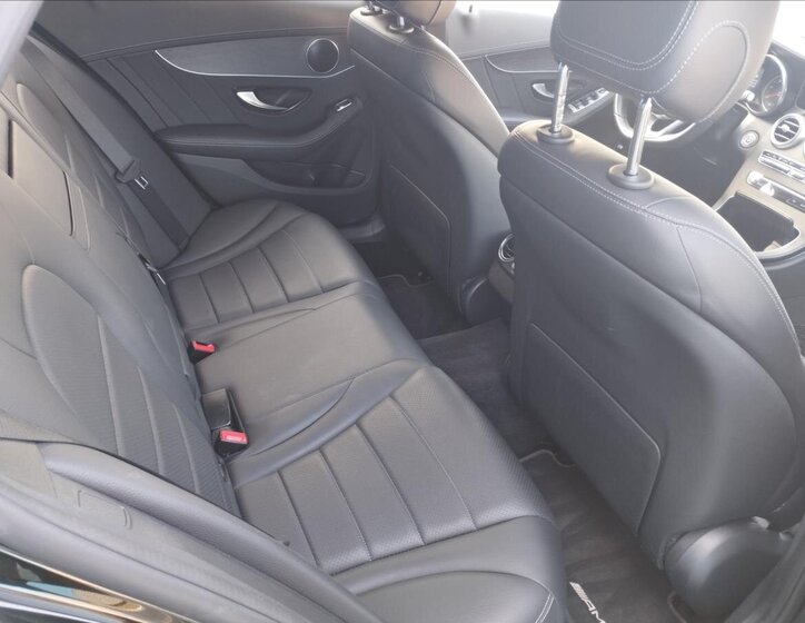 Mercedes-Benz Třídy C Kombi 2,0 l 143 kw