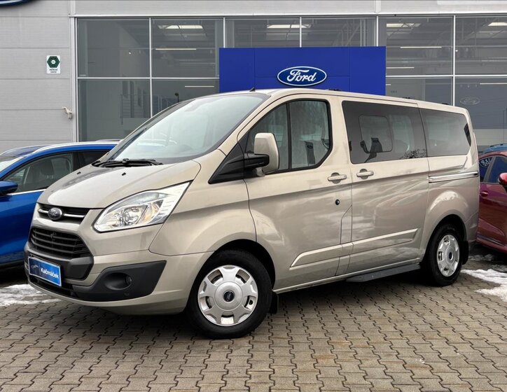 Ford Tourneo Custom Kombi 2,2 l 92 kw