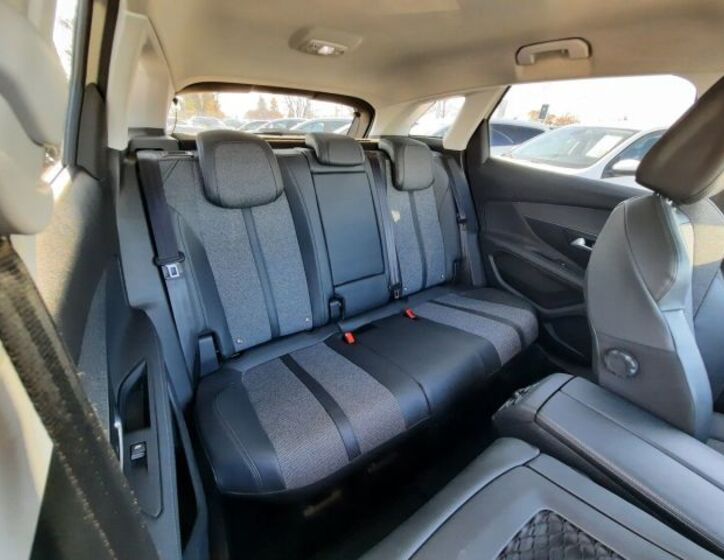 Peugeot 3008 6