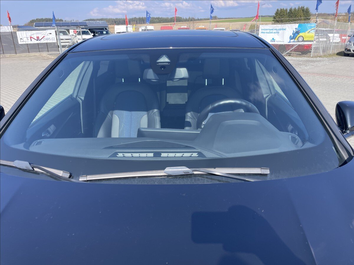 BMW Řada 2 Sedan / Limuzína 2,0 l 140 kw