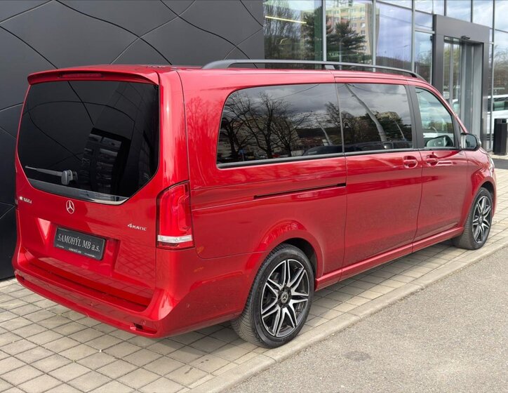 Mercedes-Benz Třídy V MPV 2,0 l 174 kw