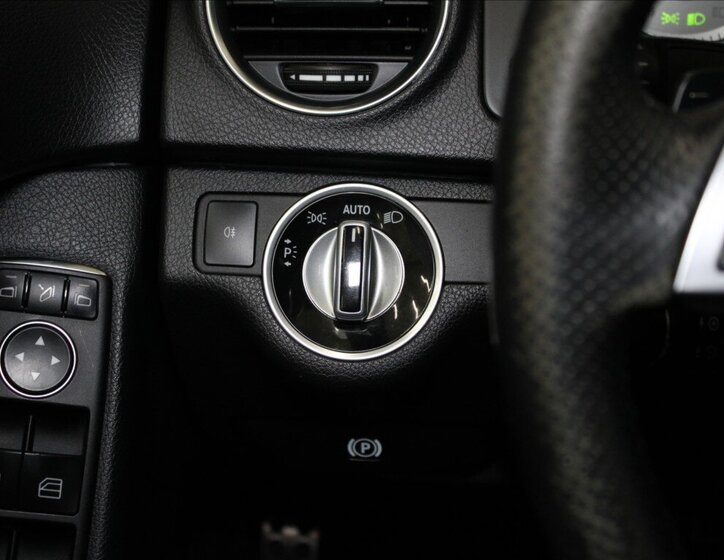 Mercedes-Benz Třídy C 18