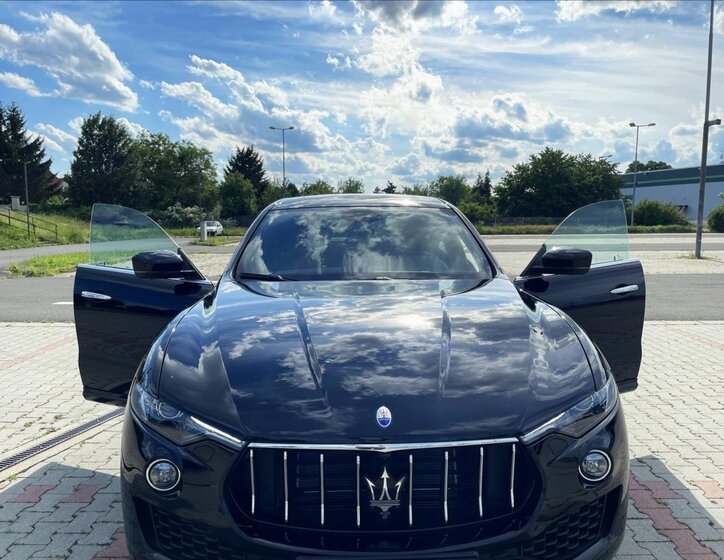 Maserati Levante SUV 3,0 l 257 kw