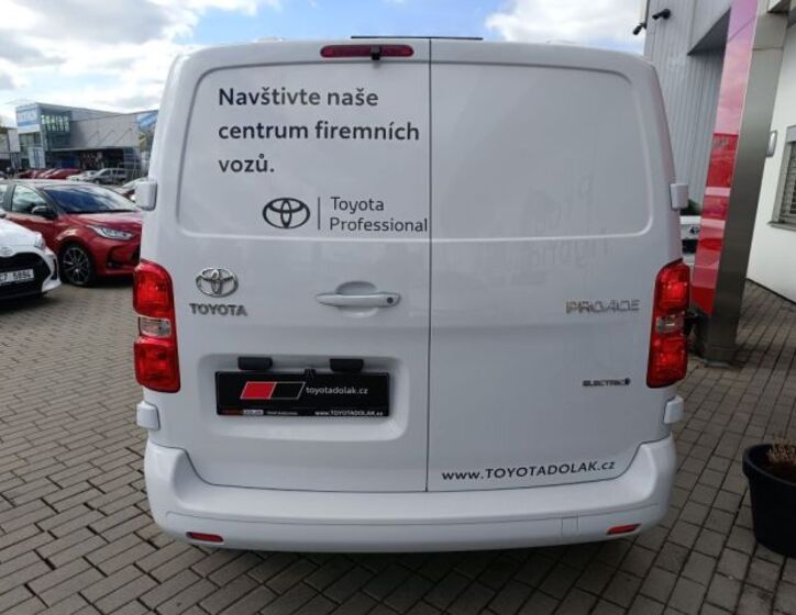 Toyota ProAce 11