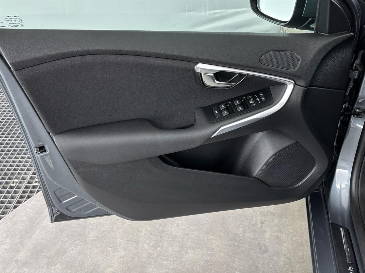 Volvo V40 Hatchback 2,0 l 88 kw