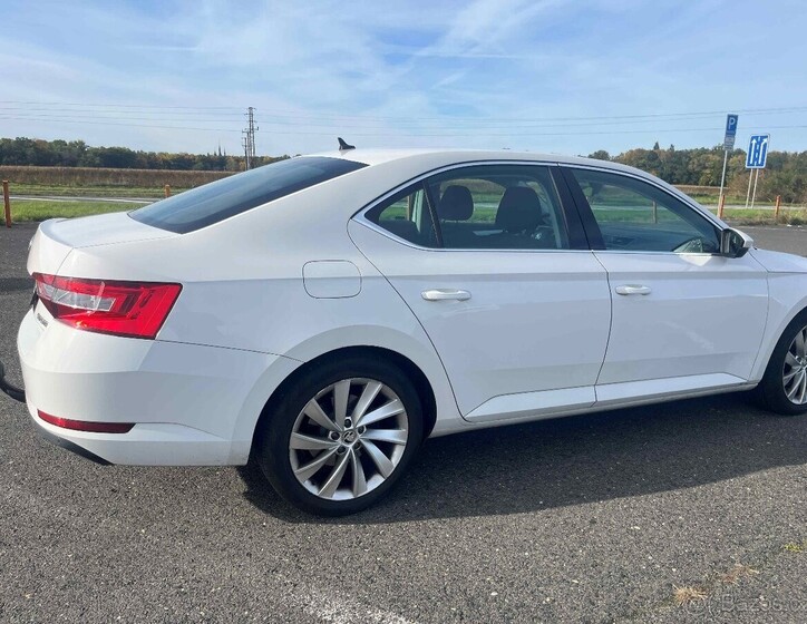 Škoda Superb 5