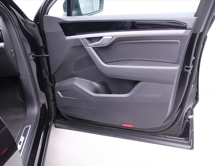 Volkswagen Touareg SUV / Terénní 3,0 l 210 kw