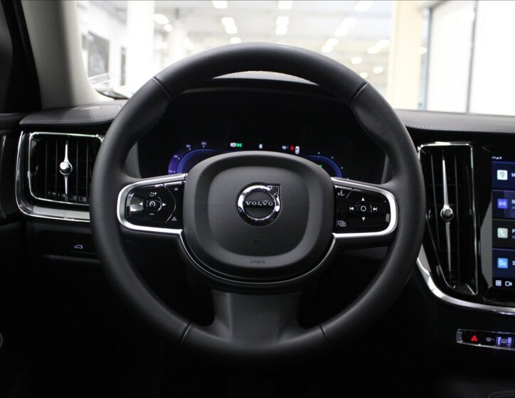 Volvo S60 Sedan / Limuzína 2,0 l 335 kw