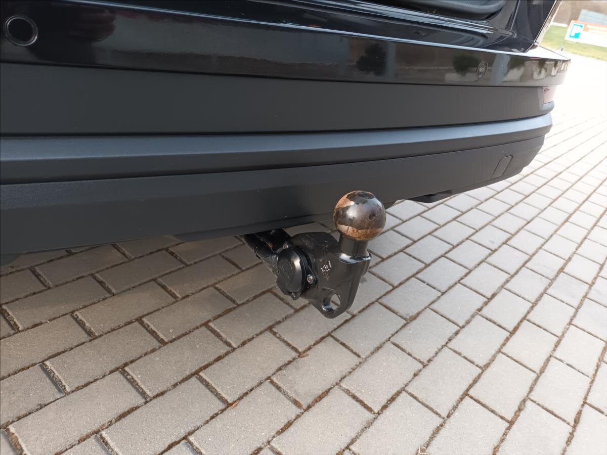 Škoda Karoq SUV / Terénní 1,5 l 110 kw