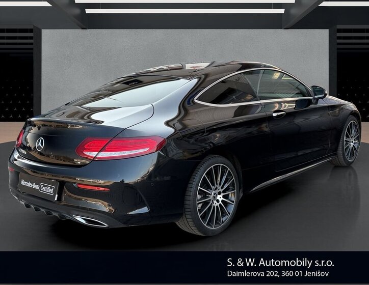 Mercedes-Benz Třídy C Kupé 2,1 l 150 kw