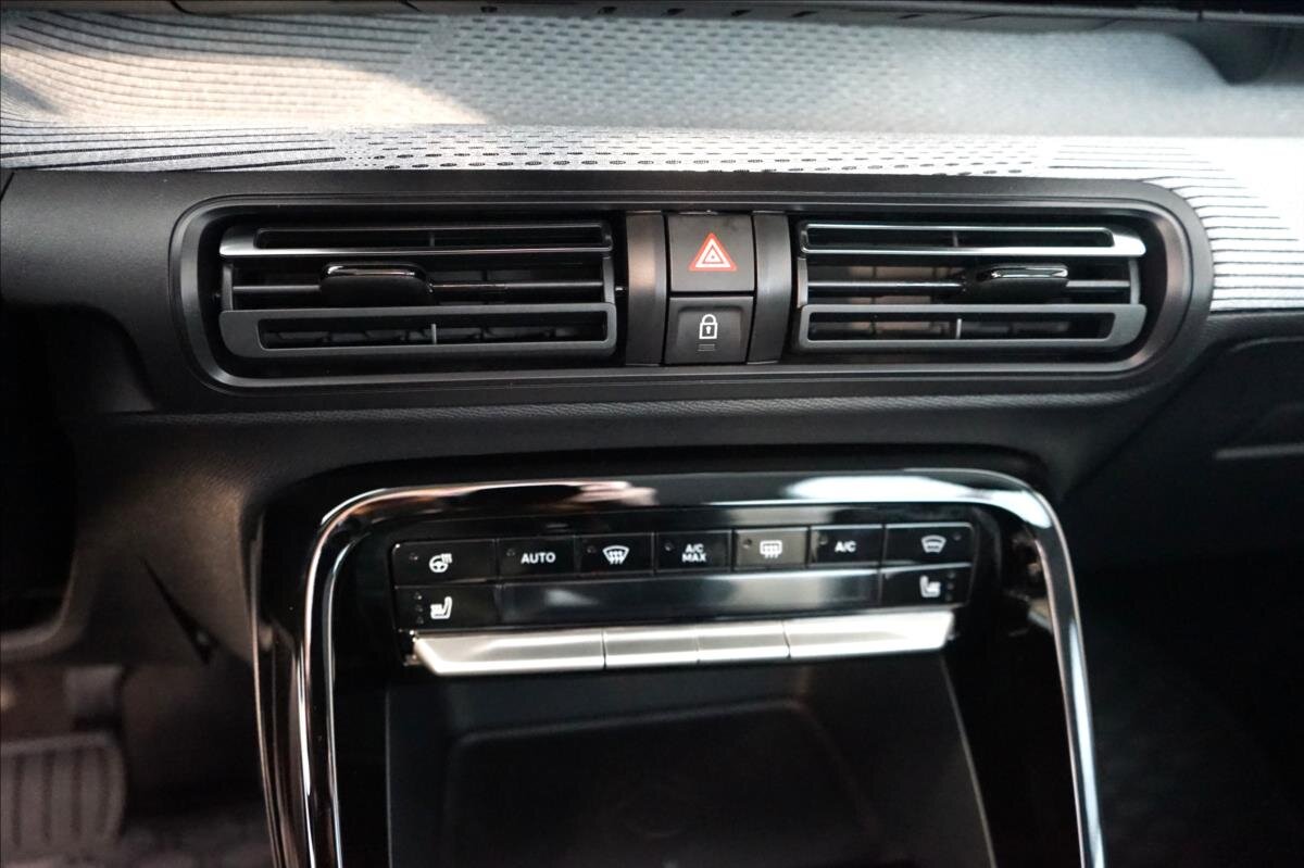 Citroën C3 Aircross SUV / Terénní 1,2 l 107 kw