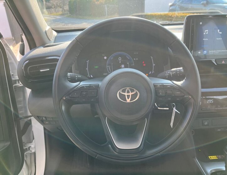 Toyota Yaris Cross SUV / Terénní 1,5 l 68 kw