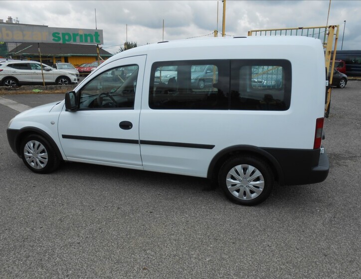 Opel Combo 9